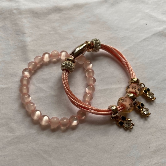 Jewelry - 2 pc Bracelet Set